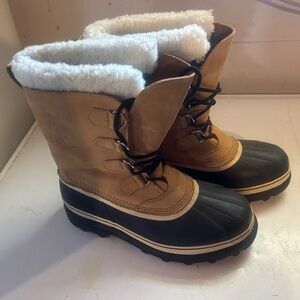 Sorel Caribou Men’s boots Size 11